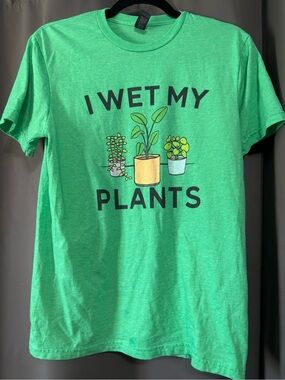 Gildan Green 'I Wet My Plants' Graphic Tee